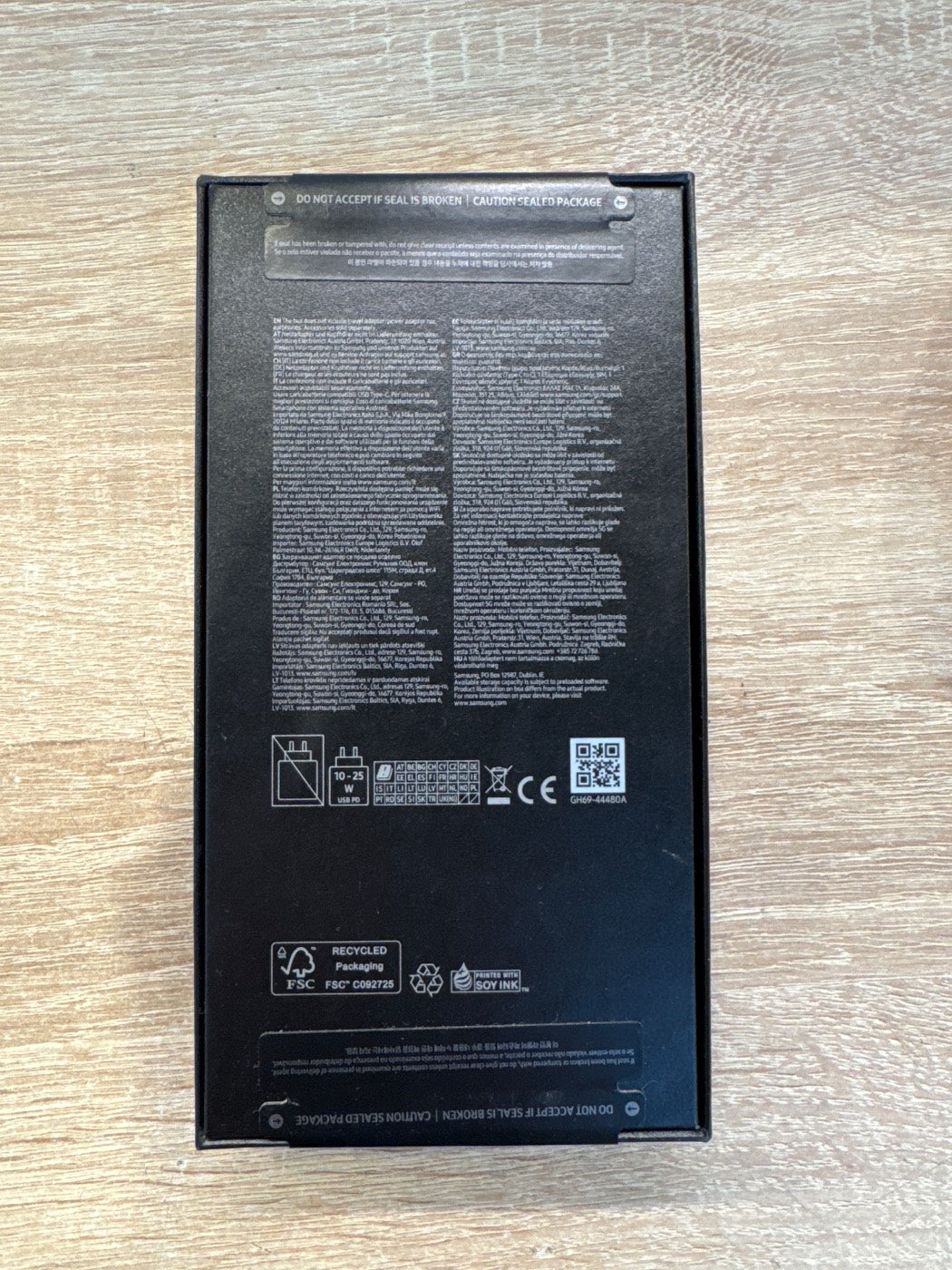 Samsung S24FE 128GB Új Kártyafüggetlen 1 év Garancia