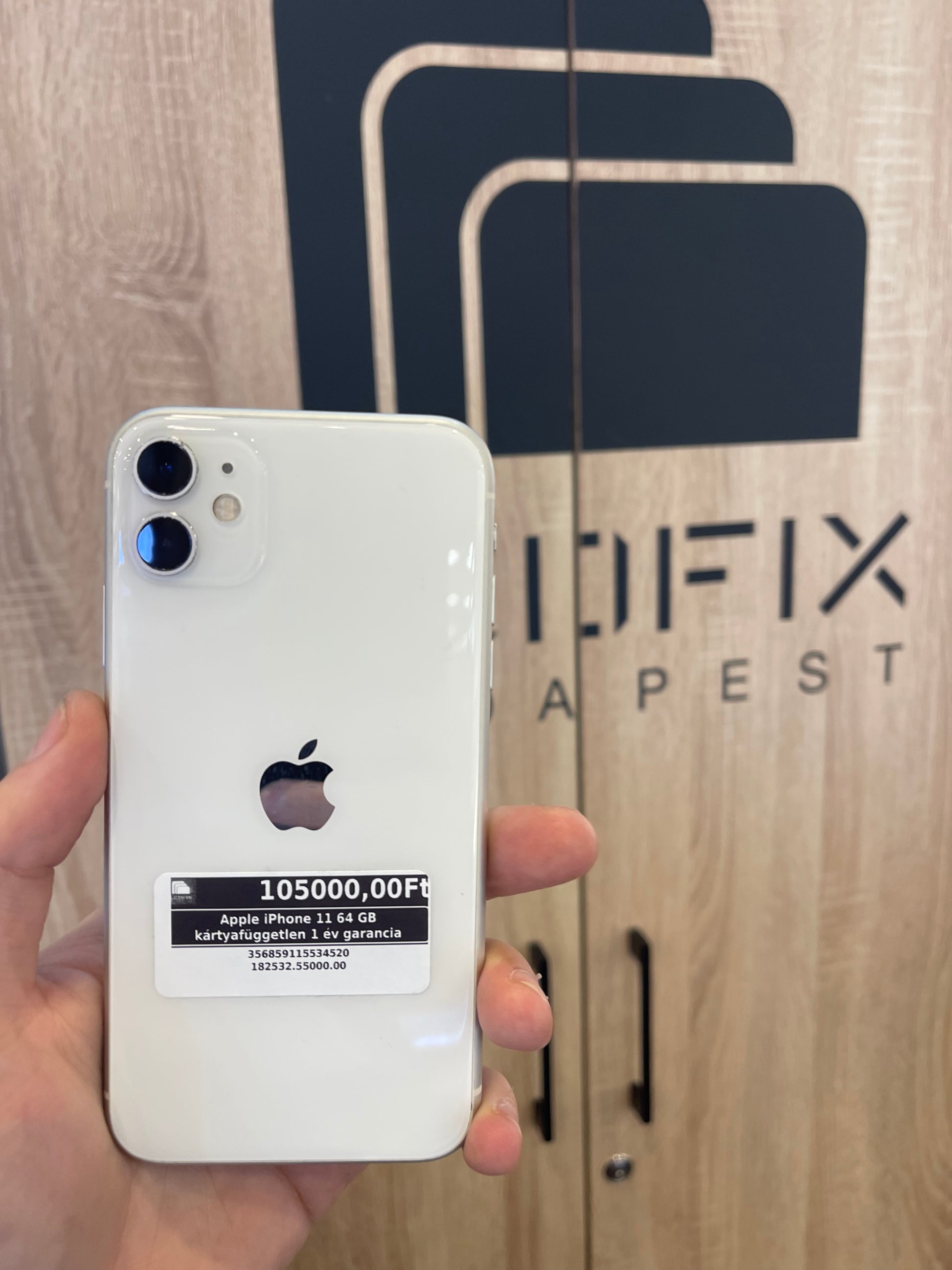 Apple iPhone 11 64 GB kártyafüggetlen 1 év Garancia LCD Fix mobiltelefon szerviz