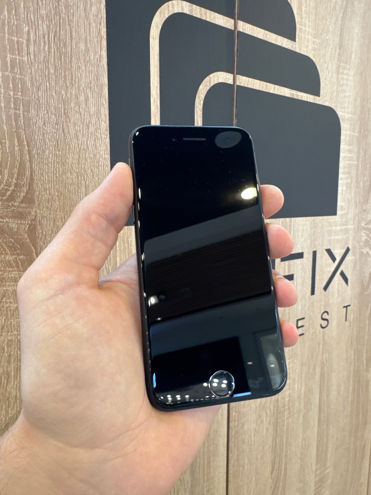 Apple iPhone SE 2020 64GB 100% akku kártyafüggetlen 1 év garancia