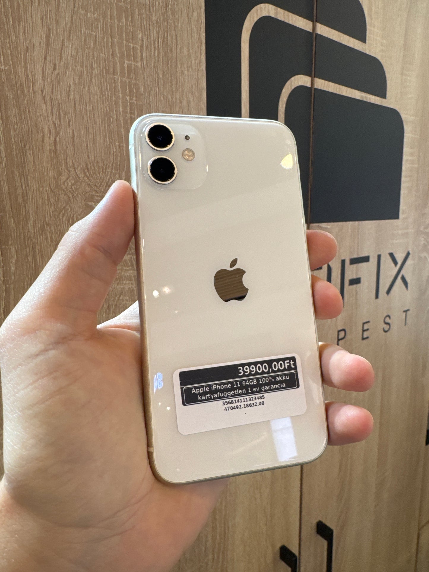 Apple iPhone 11 64GB 100% akku kártyafüggetlen 1 év garancia
