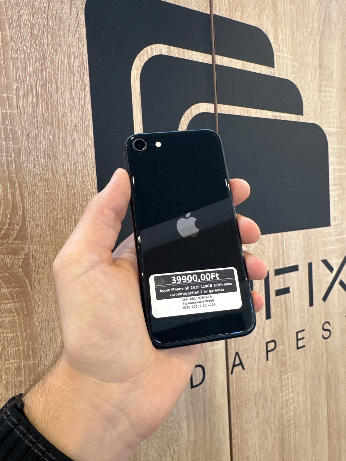 Apple iPhone SE 2020 128GB 100% akku kártyafüggetlen 1 év garancia
