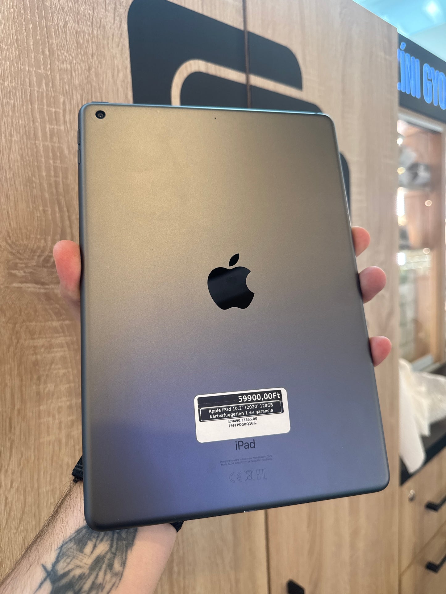 Apple iPad 10.2" (2020) 128GB kártyafüggetlen 1 év garancia