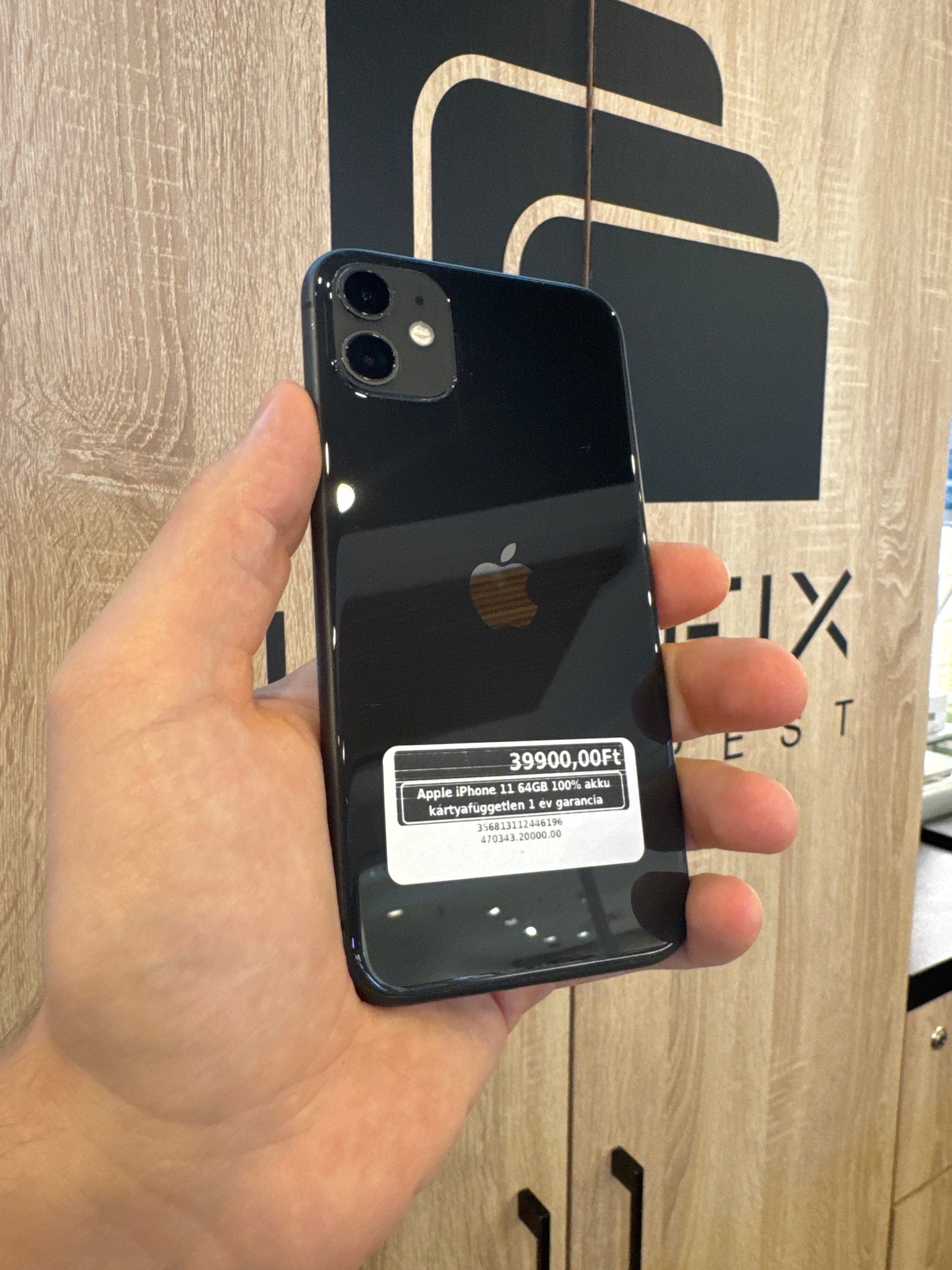 Apple iPhone 11 64GB 100% akku kártyafüggetlen 1 év garancia
