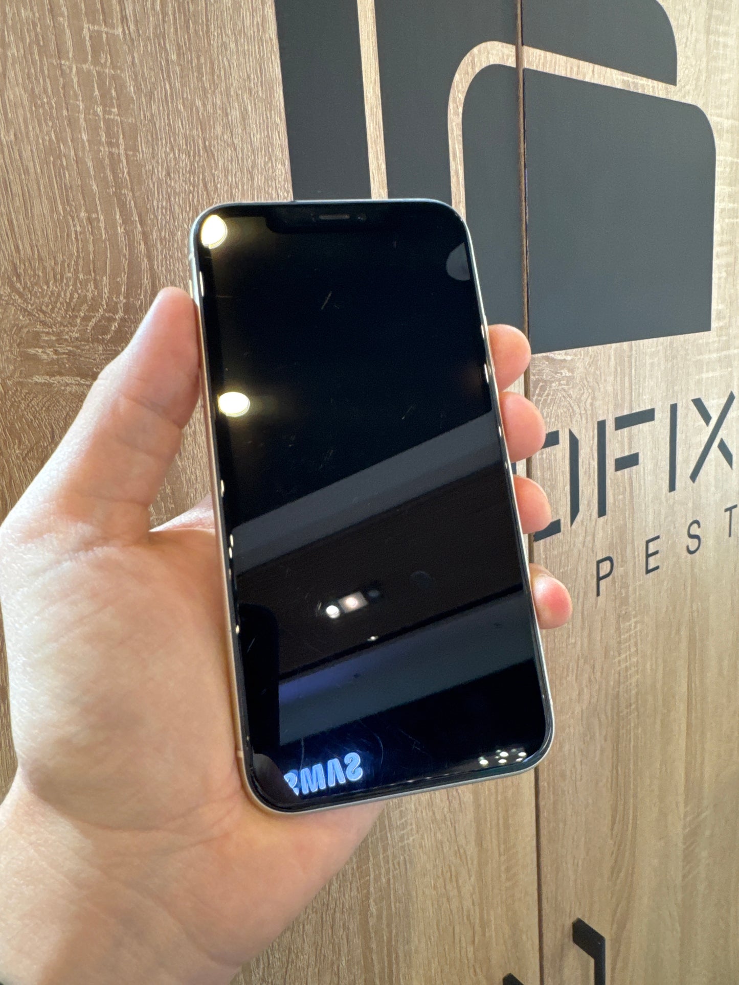 Apple iPhone 11 64GB 100% akku kártyafüggetlen 1 év garancia