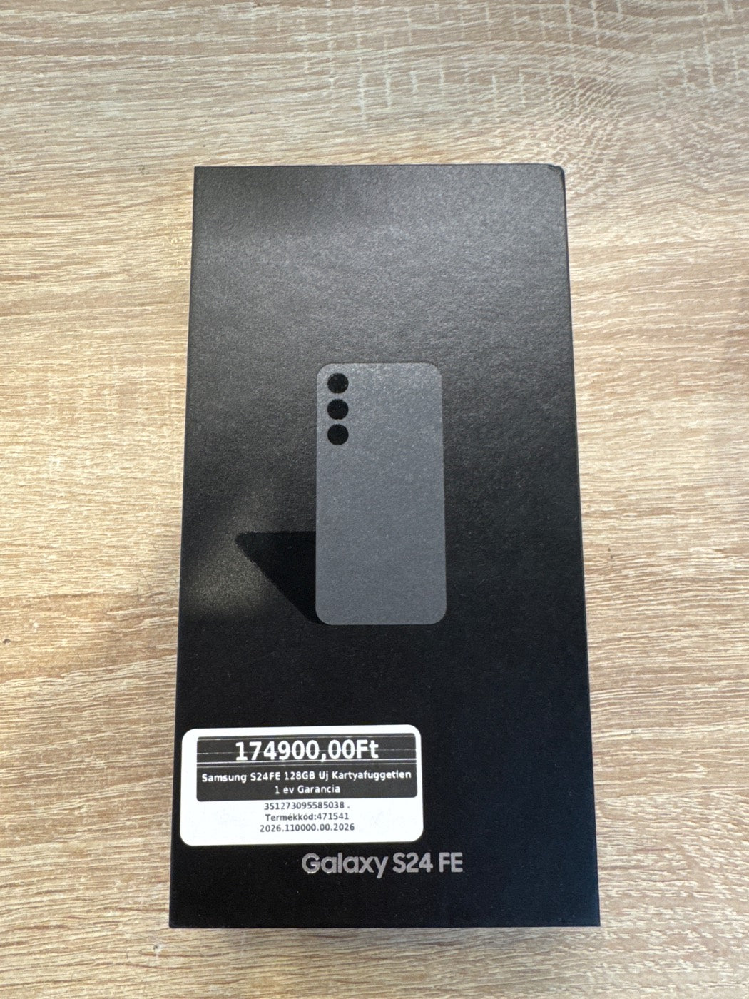 Samsung S24FE 128GB Új Kártyafüggetlen 1 év Garancia